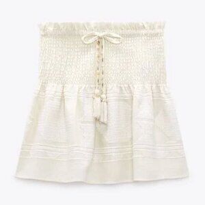 🤍 Zara Linen Blend Smocked Skirt
